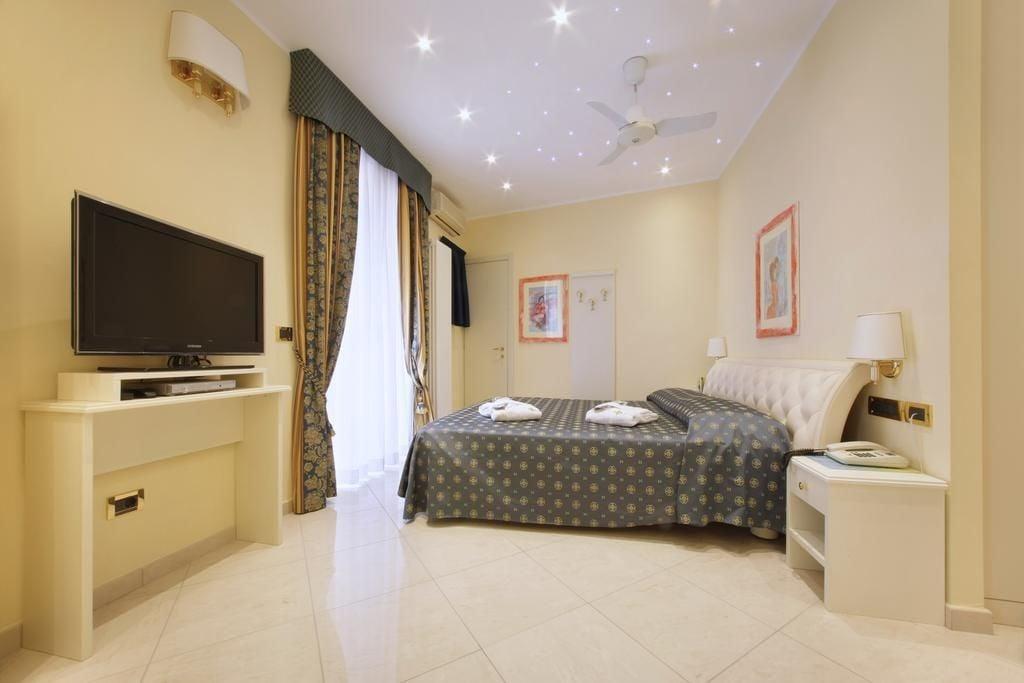 אלסיו Hotel Ristorante Toscana מראה חיצוני תמונה