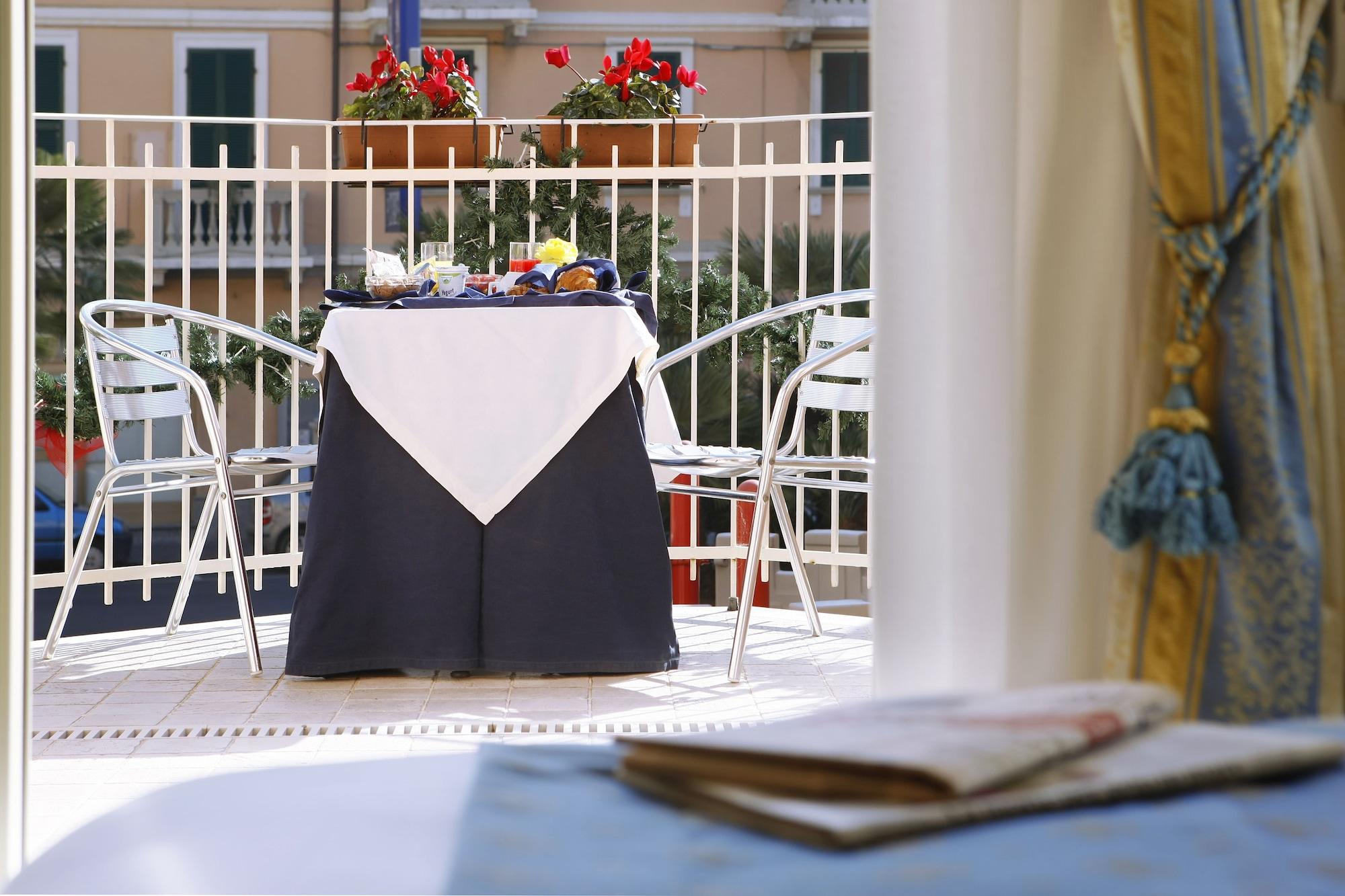 אלסיו Hotel Ristorante Toscana מראה חיצוני תמונה