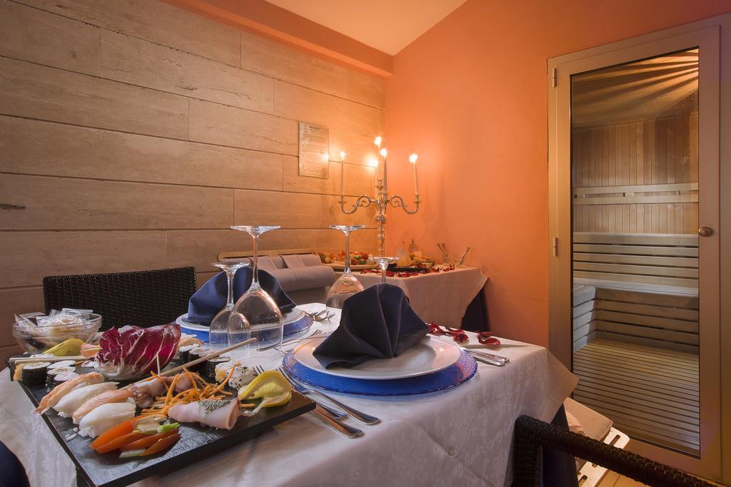 אלסיו Hotel Ristorante Toscana מראה חיצוני תמונה
