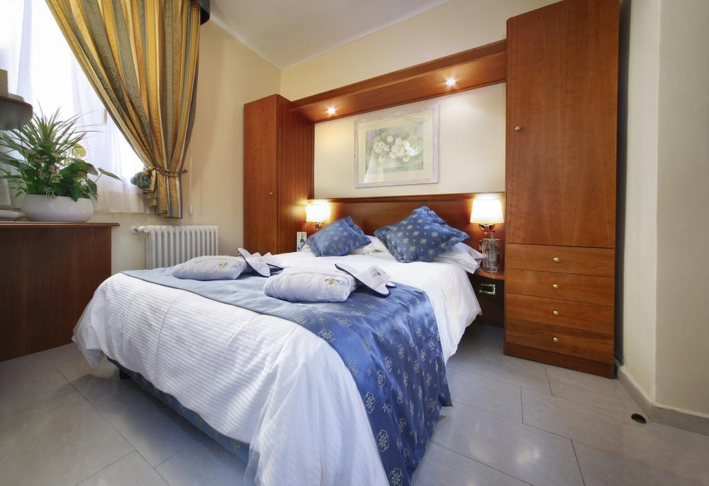 אלסיו Hotel Ristorante Toscana מראה חיצוני תמונה