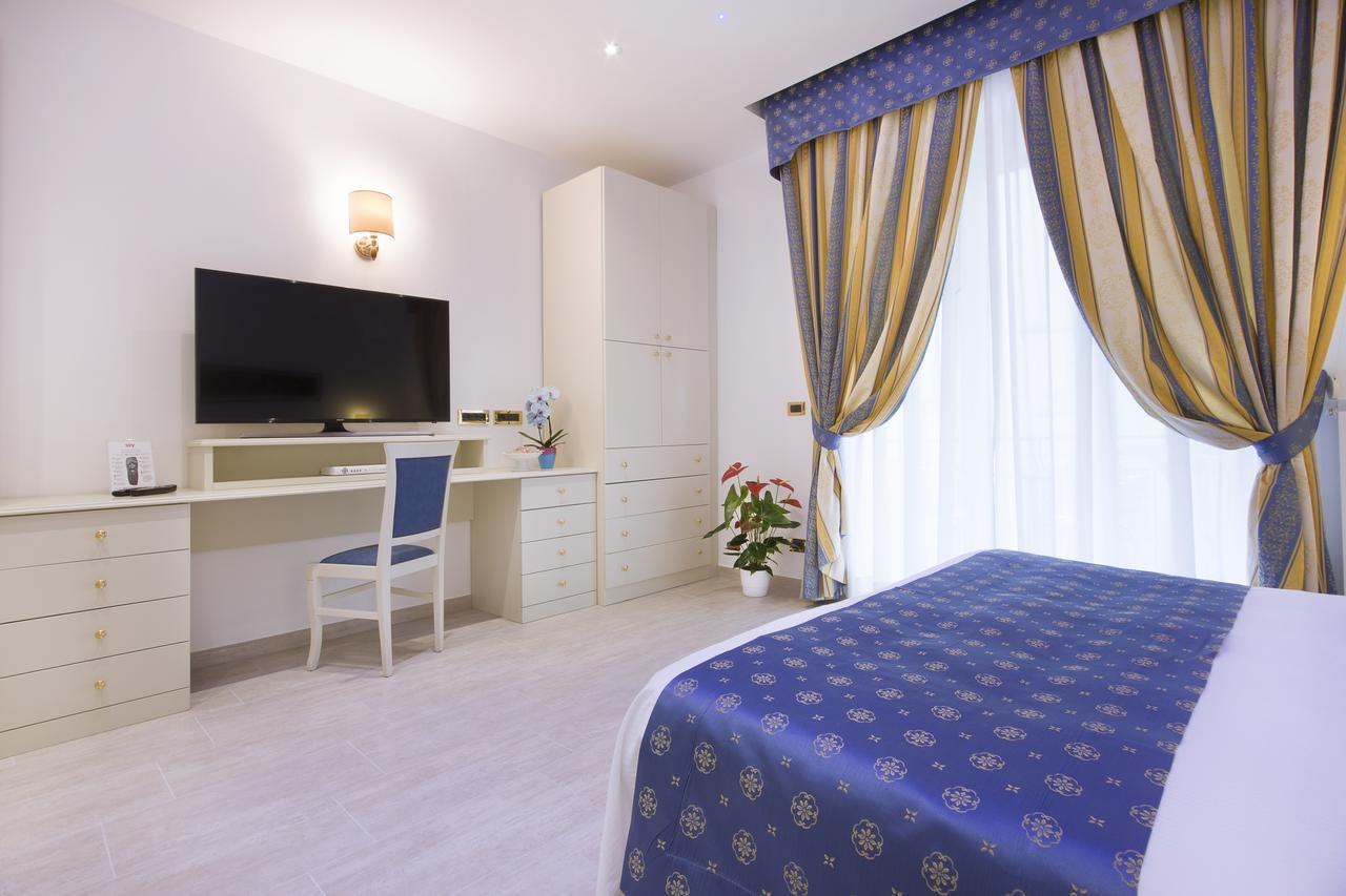 אלסיו Hotel Ristorante Toscana מראה חיצוני תמונה